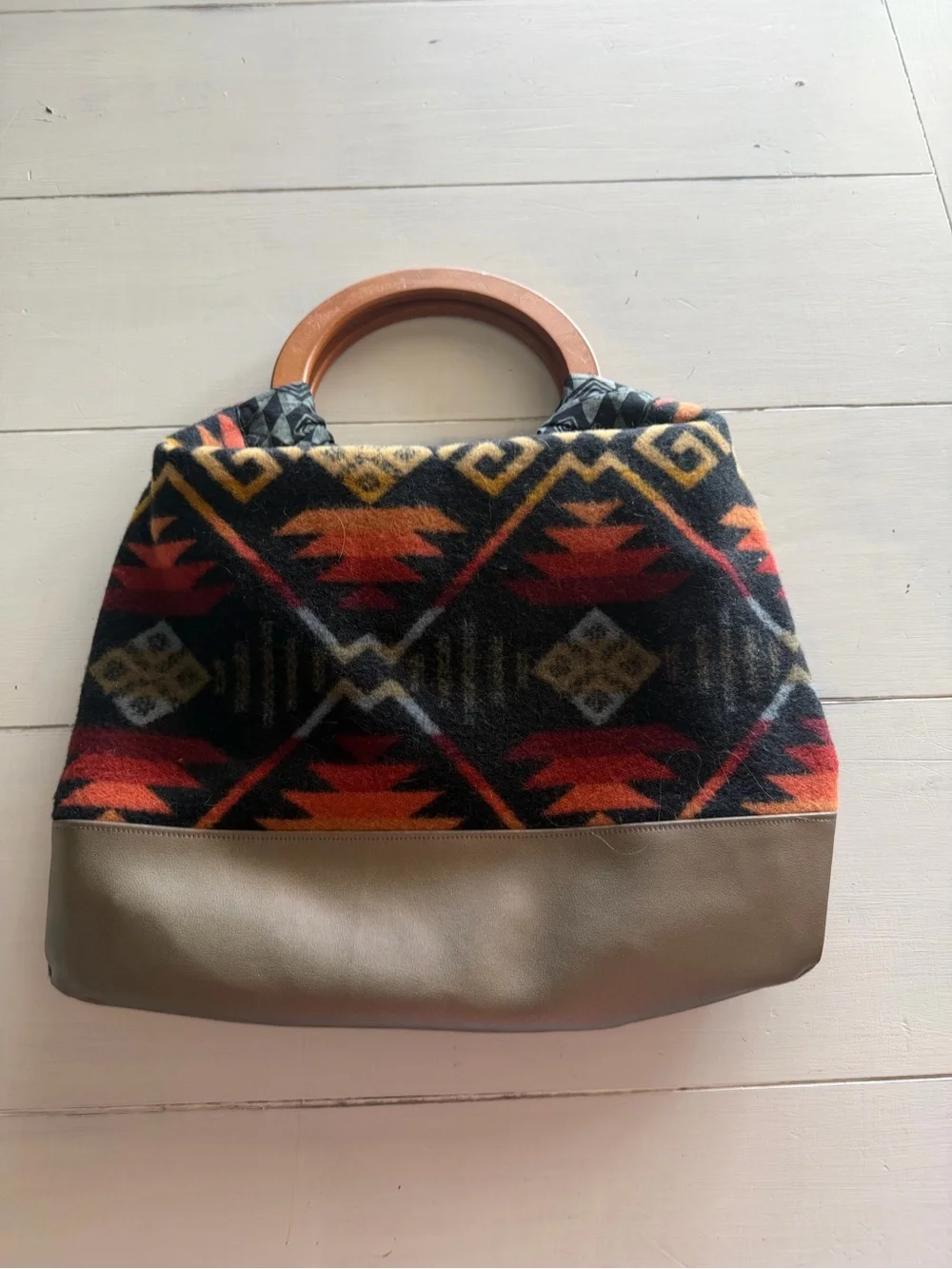 Wood-Handle Aztec Pattern Tote Bag Boho Festival Western Y2K Vintage 90s Tribal - Picture 1 of 3